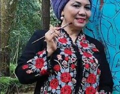 Melly Kemala Winta: Menenun Kisah Tujuh Ratu di Keheningan Hutan Pinus