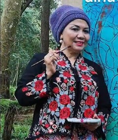 Melly Kemala Winta: Menenun Kisah Tujuh Ratu di Keheningan Hutan Pinus